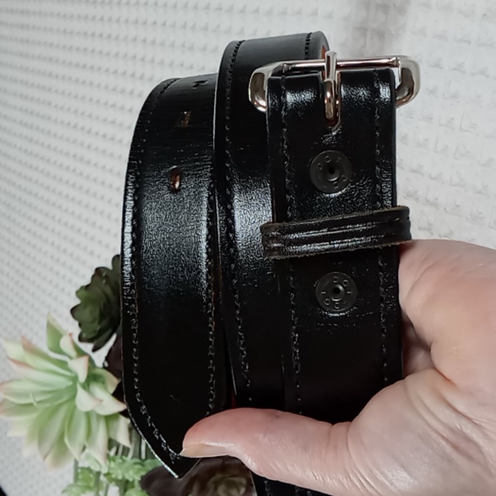 Don Hume Black Leather Belt With Solid Brass Buckle Size Large B109
